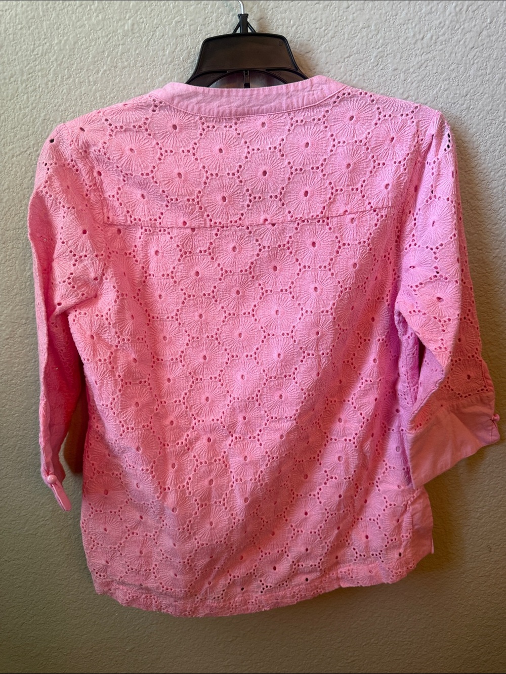 Preppy Appleseed's Petites Pink Eyelet Linen Tunic Split V-neckline Top - Picture 6 of 8